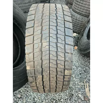 Шини вживані. Шина Bridgestone M 749 295/60-22.5