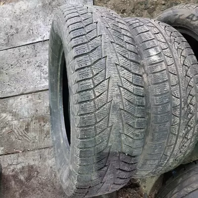 Шини вживані. Шина Hankook Winter Icept iz2 205/70-15
