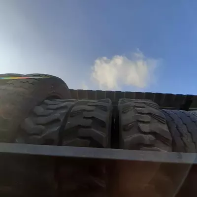 Шини вживані. Шина Speedways 23.8/8.50-12