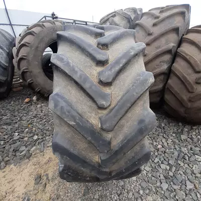 Шини вживані. Шина Starmaxx 600/70-30